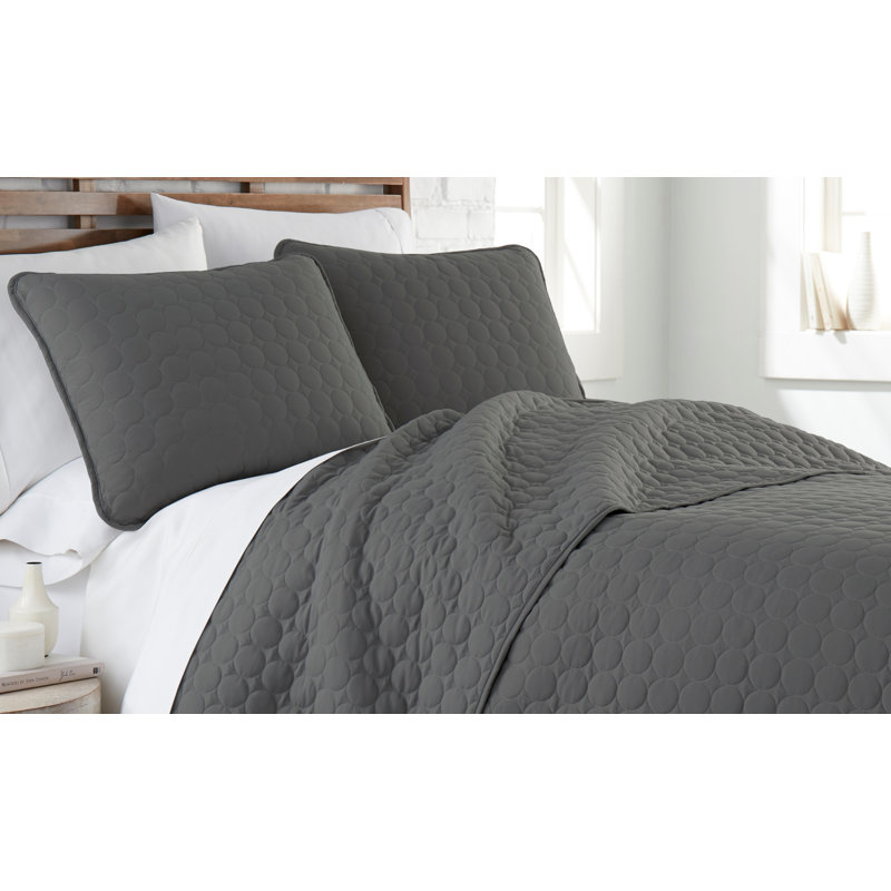 Slate King Microfiber Quilt Set with Shams