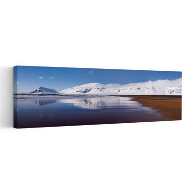 «Snowy Mountain Beach», art dramatique paisible et serein