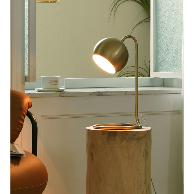 Delonte Metal Desk Lamp Lamp, Matte Brass