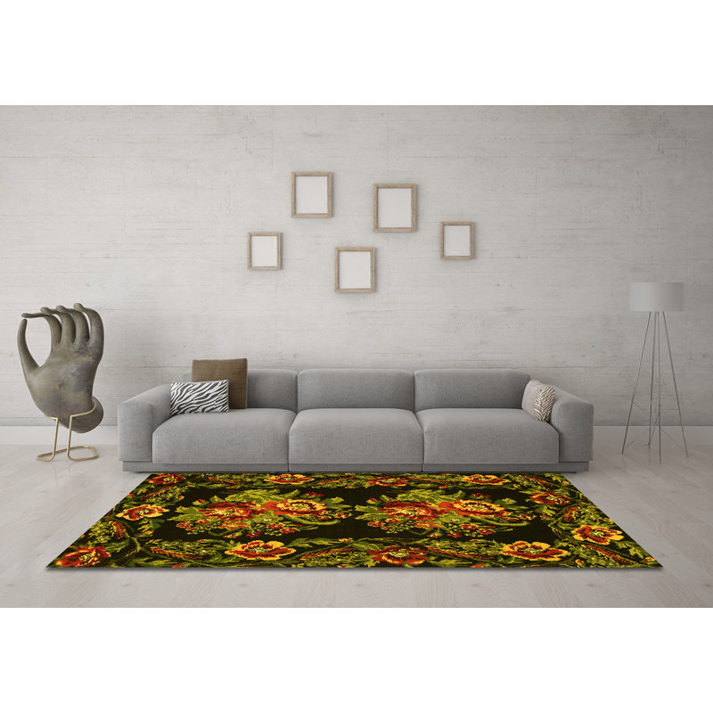 Mechele Washable Oriental Indoor Rug, Round 4'