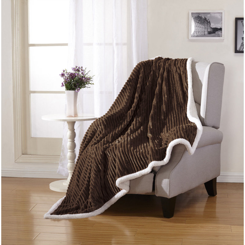 Jeté douillet en sherpa côtelé Plush Home, Brun