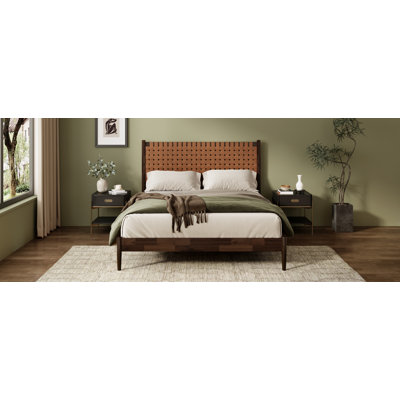 Grand lit plateforme en bois d'acacia massif avec tête de lit en cuir végétalien tissé à la main, cadre de lit de style Mid-Century moderne, aucun sommier requis, brun foncé