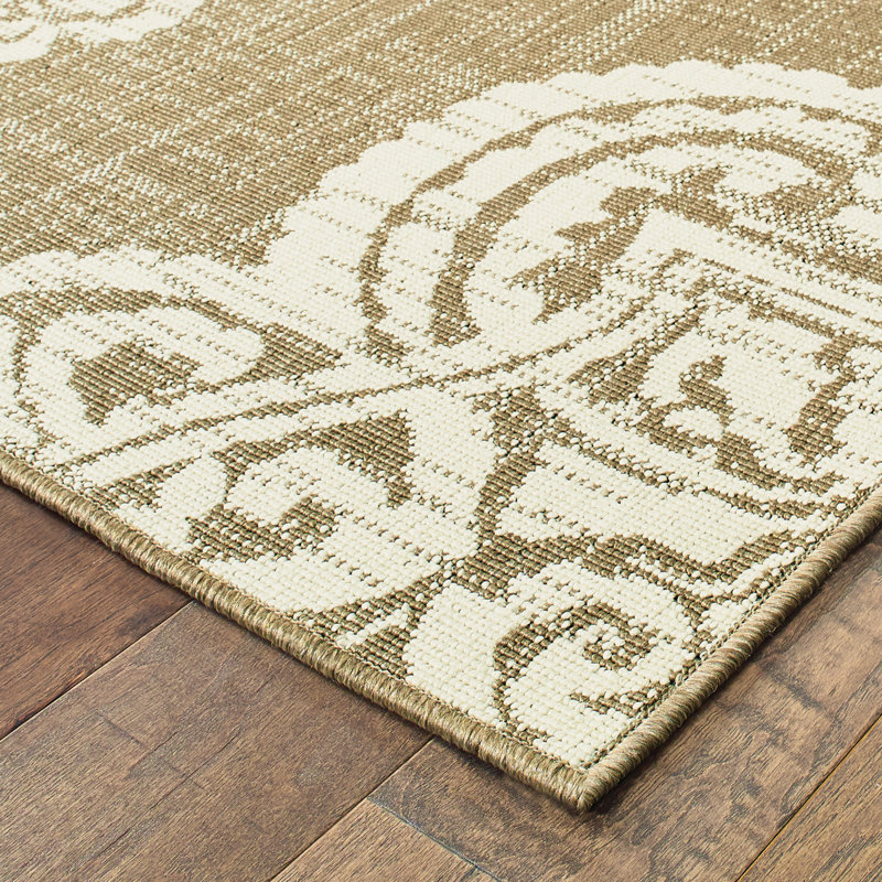 Junor Power Loomed Oriental Rug, Round 7'10"