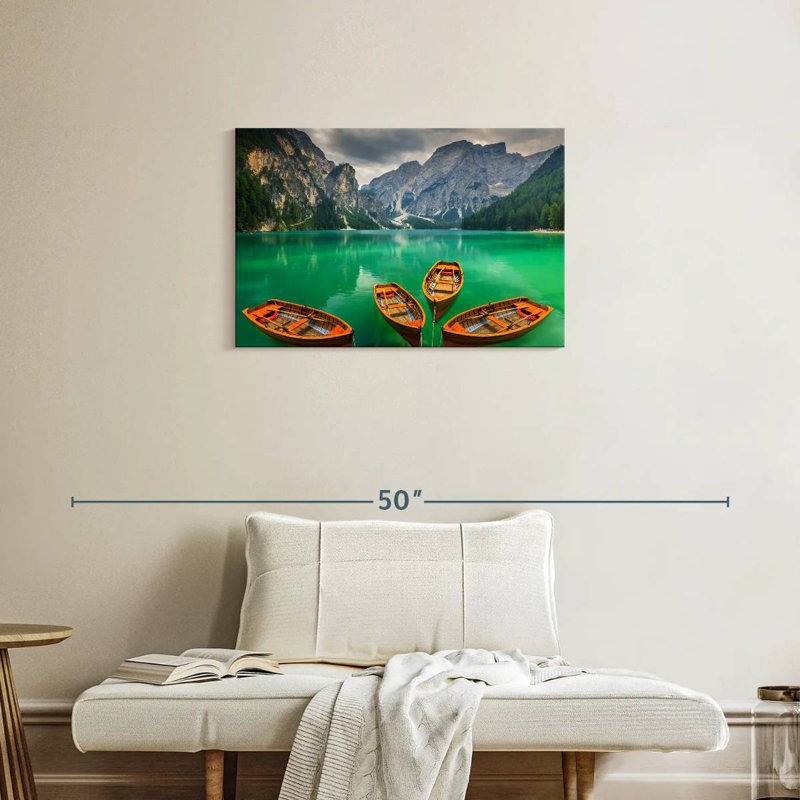 Bateaux Mehar au lac Braies, H 20 po x l 30 po