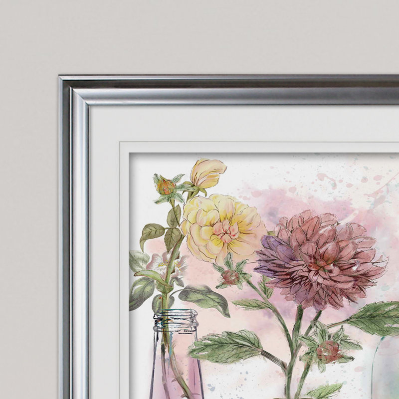 « Vintage Bottle Collection » - impression sur toile, Impression encadrée, H 20 po x l 24 po, Argent