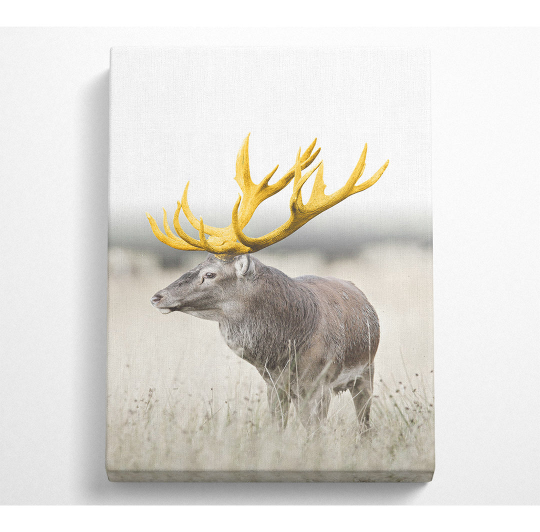 Gold Stag Looking - No Frame Kunstdrucke auf Leinwand