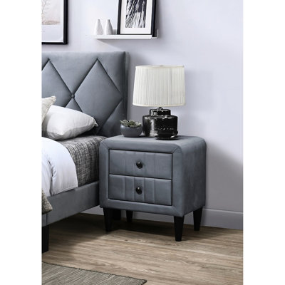 Élégante table de chevet en velours gris pour la chambre à coucher - Les meubles de chevet glamour à 2 tiroirs rehaussent le style