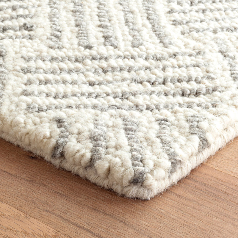 Layers Grey Hand Hooked Wool Rug, Rectangle 4' x 6'