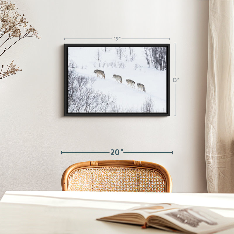 «Winter Wolf Pack Wall Art», H 13 po x l 19 po