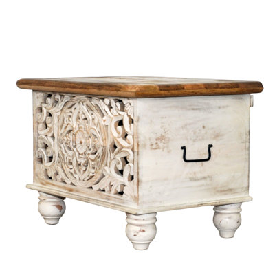 Table de bout en bois massif Bernadine