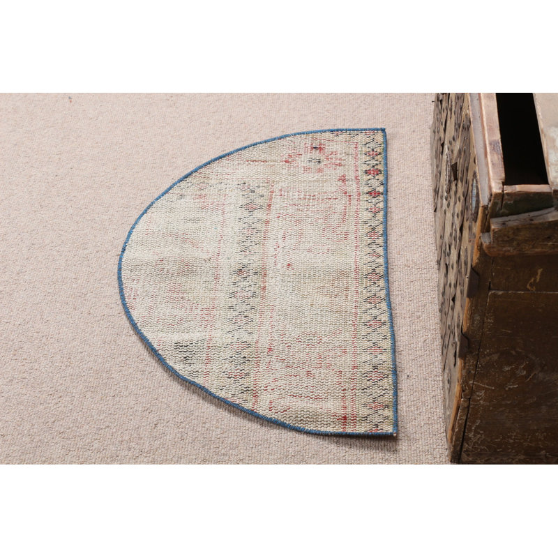 Tapis rond turc antique idéal pour une entrée ou un petit espace en luxueux laine brune