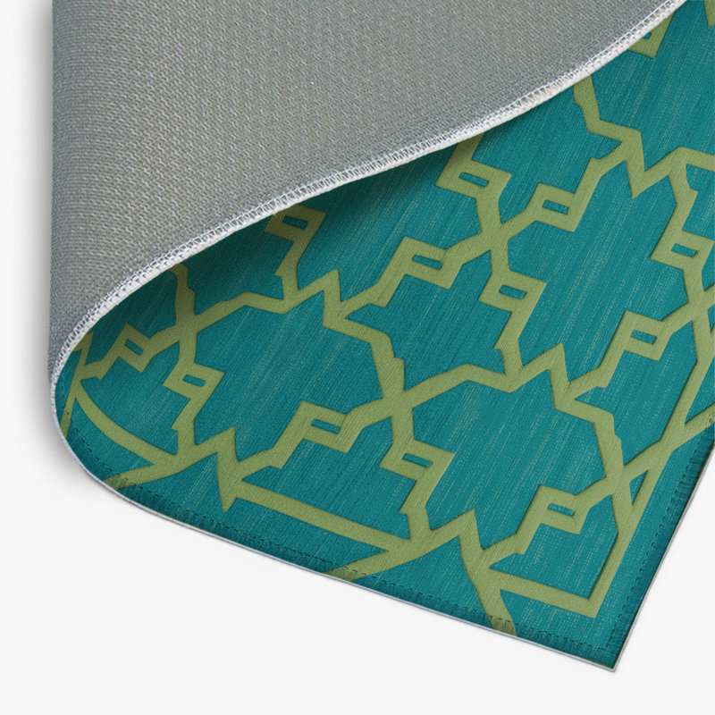 Trellis Green Indoor and Outdoor Area Rug, Rectangle 2' x 3'