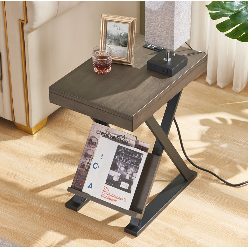 Table de bout à cadre Miki et prises encastrées