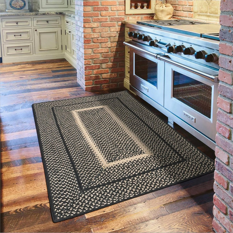 Cynthy Jute Braided Reversible Primitive Black/Tan Rug, Rectangle 1'10" x 6'