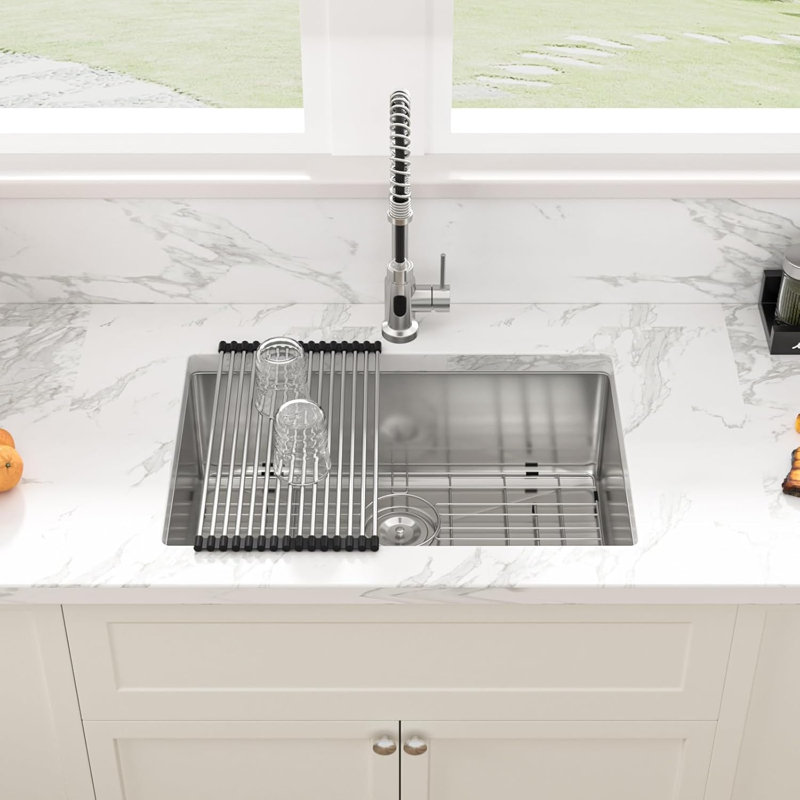 30'' L x 18" W Undermount Kitchen Sink Single Bowl Stainless Steel Kitchen Sink with Sink Grid and Basket Strainer