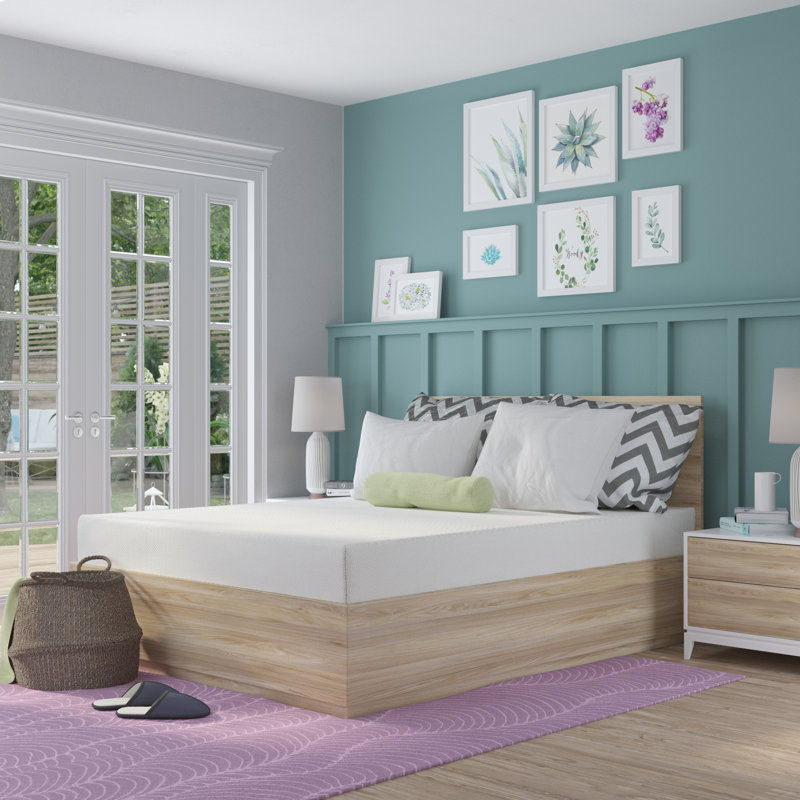 Myles 9'' Medium Memory Foam Mattress, Twin