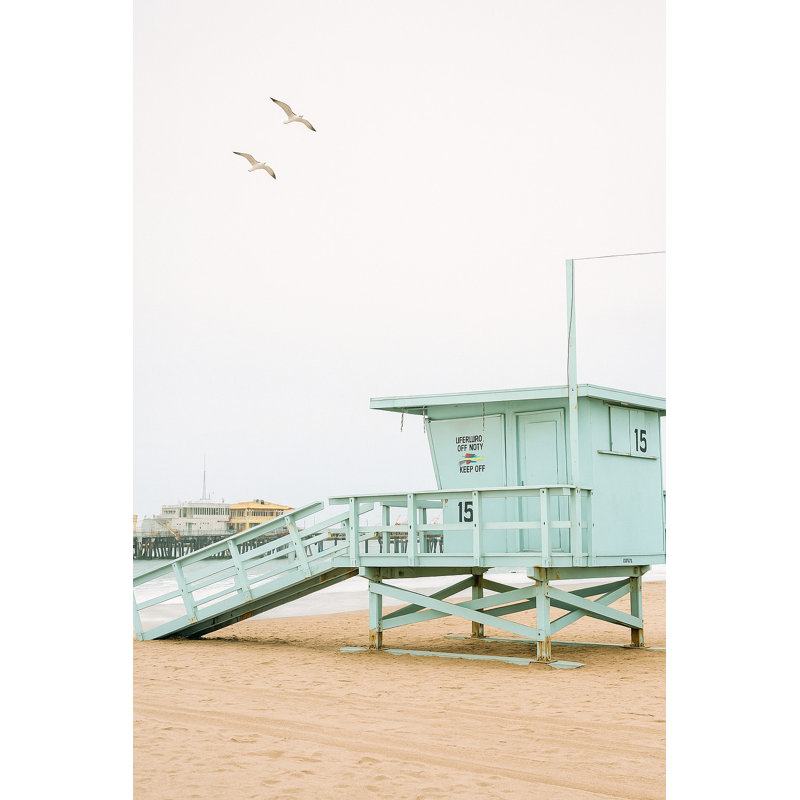 Impression sur toile Seaside Watch - Lifeguard Tower No. 18 par Alex, H 40 po x l 30 po