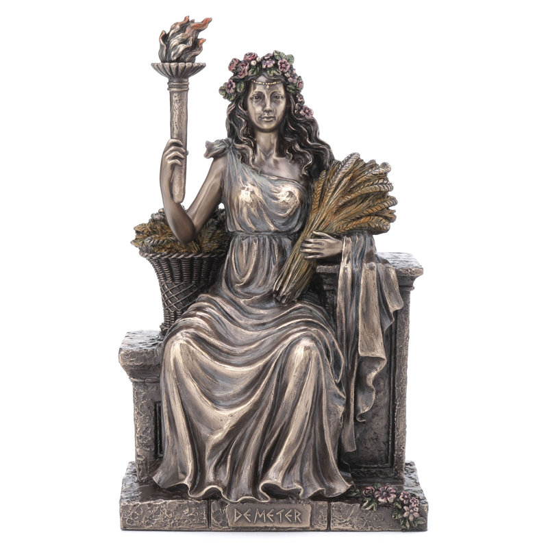 8.94 Figurine Bronze Poly Resin