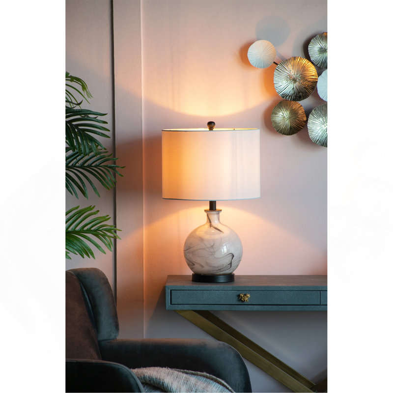 Lampe de table en verre blanc et gris 14 po x 14 po x 23 po