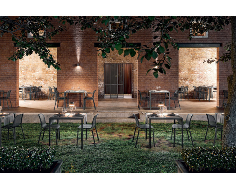 Chaise d'appoint de patio Villa, Noir