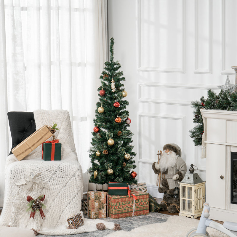 Arbre de Noël artificiel avec aiguilles de pin et pommes de pin