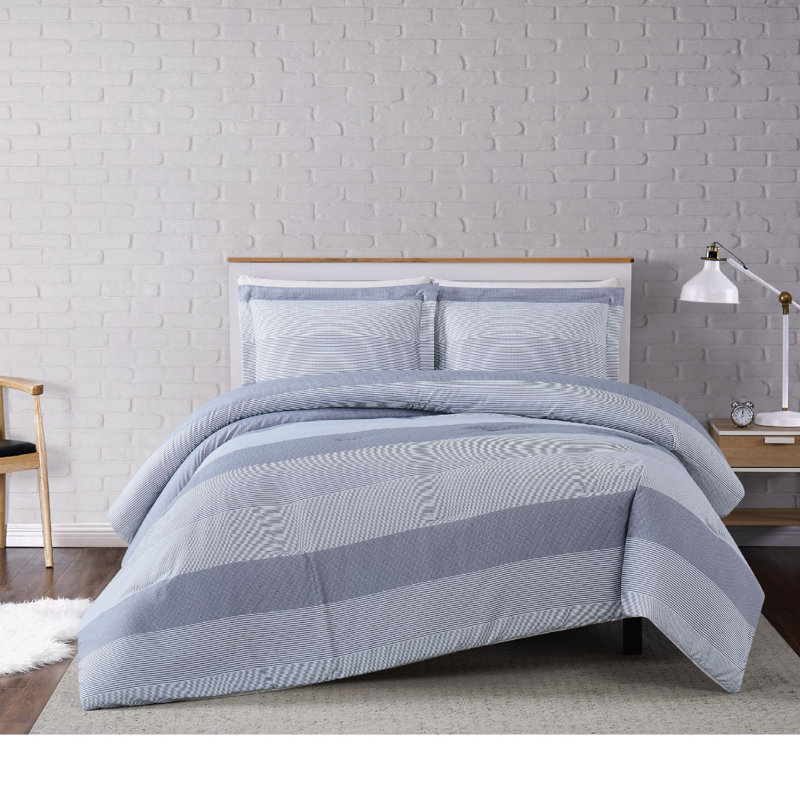 Modern Polyester Striped Comforter, Full/Queen Comforter + 2 Shams