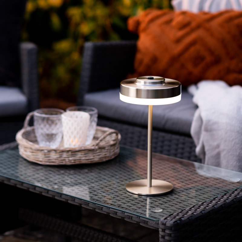 Liana Metal Table Lamp, Silver