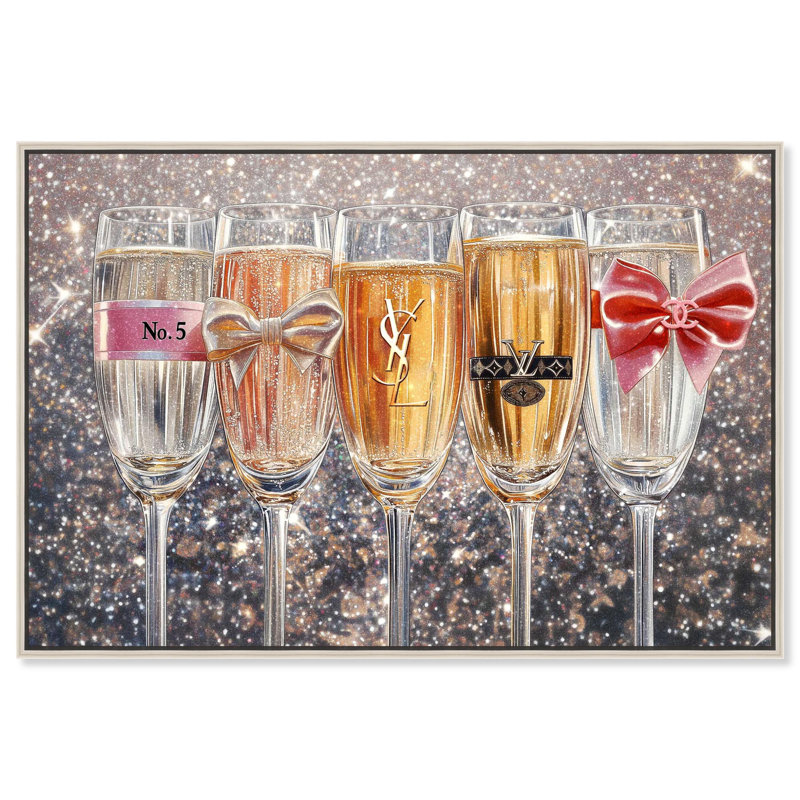 «Champagne Glasses Glitz» par Art Remedy, H 31 po x l 46 po, Cadre flottant, Blanc