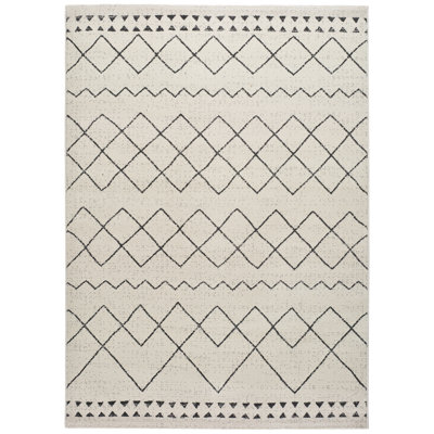 Nadine Rectangle Geometric Area Rug