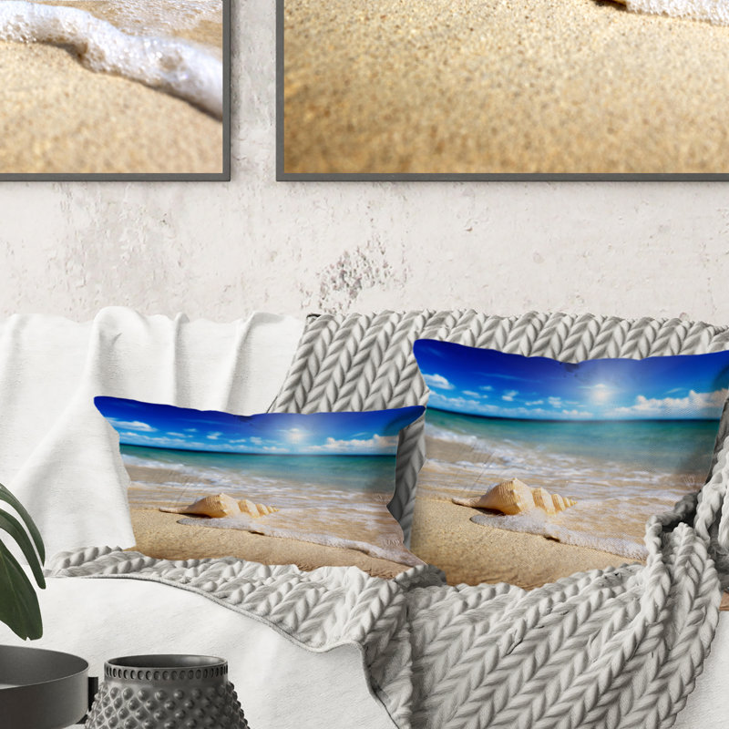 Coussin Large Seashell In The Sand II - imprimé nautique et côtier