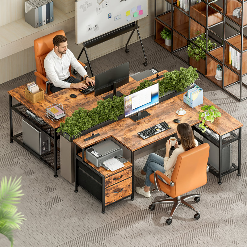 Bureau en L avec station de charge, 2 tiroirs en tissu et tablettes réglables, bureau d'ordinateur pour petits espaces