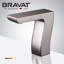 Robinet automatique à capteur Bravat avec finition nickel brossé