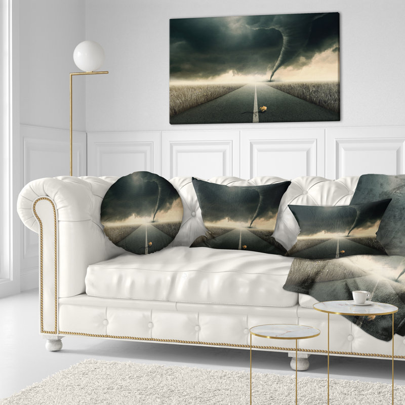 Coussin Rose on the Dark Road