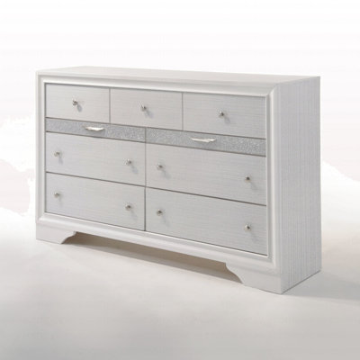 Commode moderne à finition blanche