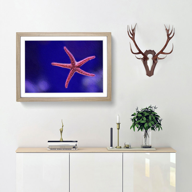 Pink Starfish - Picture Frame Graphic Art Print, 27cm H x 36cm W x 2cm D, Oak Framed