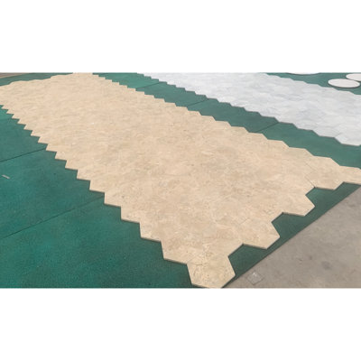 Carreau de marbre beige doré hexagonal - 5,7 pouces de côté, 0,5 épaisseur, finition, pour le plancher et le mur de la salle à manger, de la salle de bain, du couloir, des carreaux d'hôpital, longueur du côté, 1/2 épaisseur, Living Science Museum