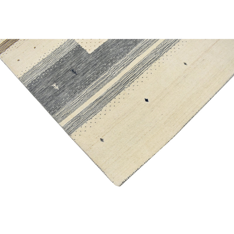 Wool Area Rug in Gray, Rectangle 6' x 9'