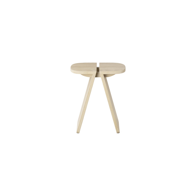 Avio Accent Stool, 17.7" H X 15" W X 9.1" D, Oak