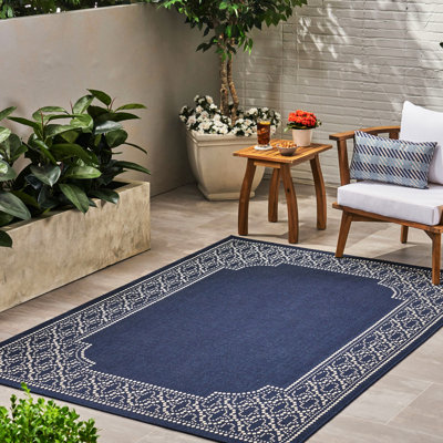 Tapis rectangulaire en polypropylène bleu marine - 5 pi 3 po x 7 pi, aire d'exercice extérieure 5 pi 3 po x 7 pi