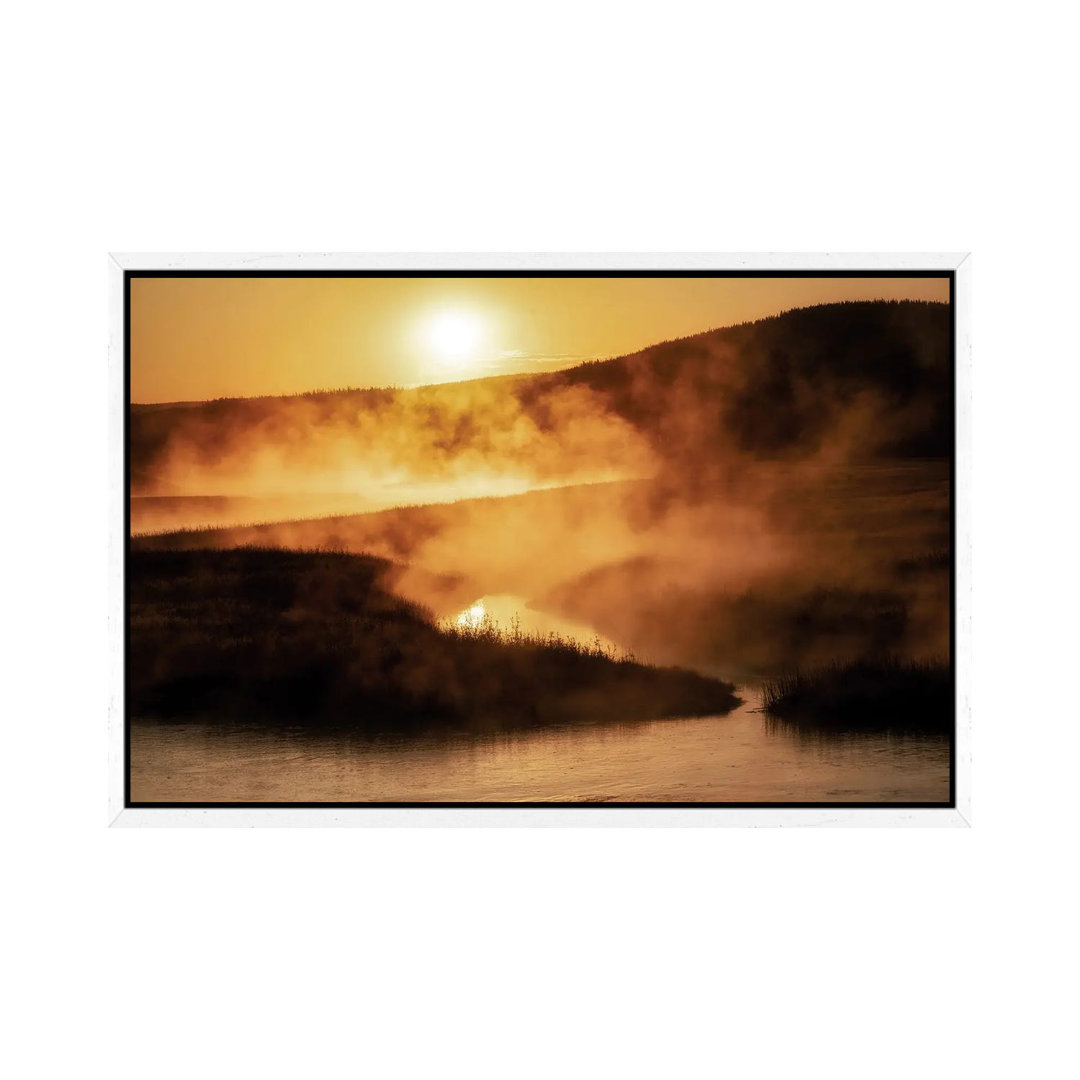 Madison Sunrise II von Dennis Frates - Galerie-verpackte Leinwand Giclée auf Leinwand