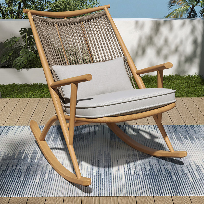 Chaise berçante d'extérieur - Structure en fer robuste au fini érable, dossier en rotin PE gris et coussin gris clair