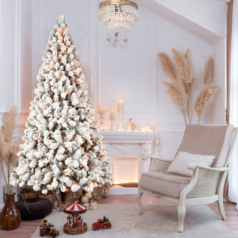 Arbre de Noël floqué pré-éclairé avec lumières blanches chaudes, pointes en PVC, fil mémoire dépliable automatiquement, support facile à assembler et support en métal stable - décor des Fêtes enneigé