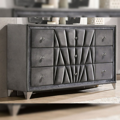 Shaula Solid Wood 61'' W 9 - Drawer Dresser