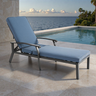 Aluminium Cast Lounge Chair