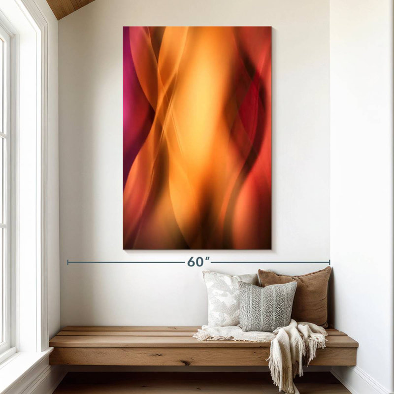 Avery Woman Curves, H 51 po x l 34 po