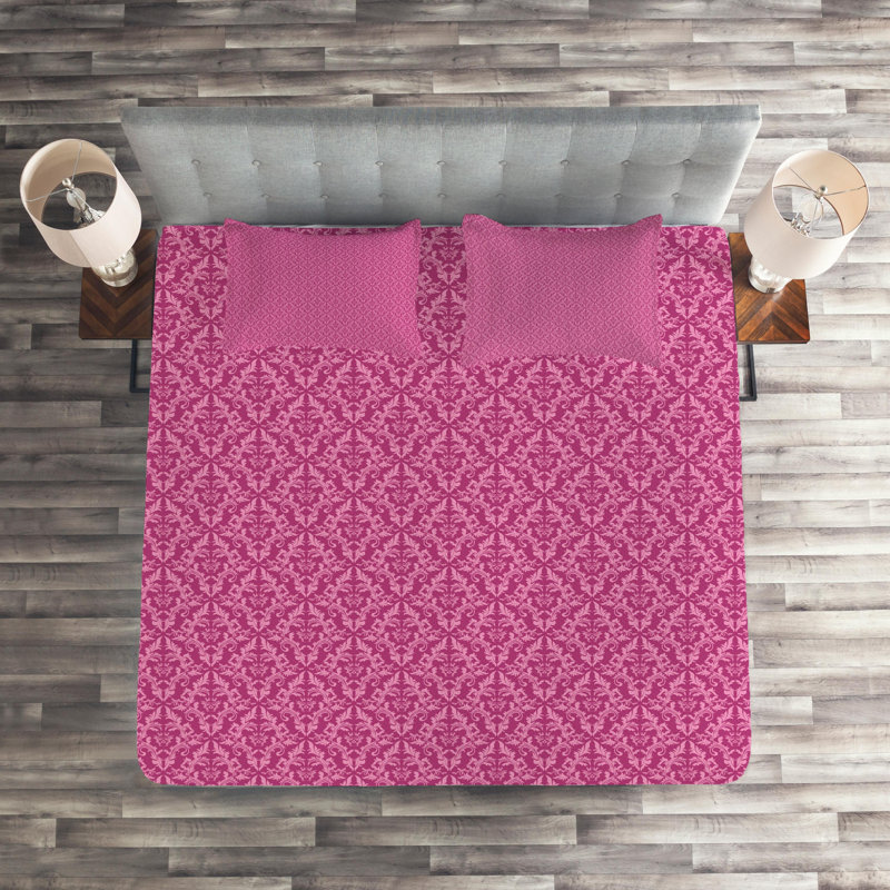 Motifs Traditional Polyester Damask Coverlet, King Bedspread + 2 Shams