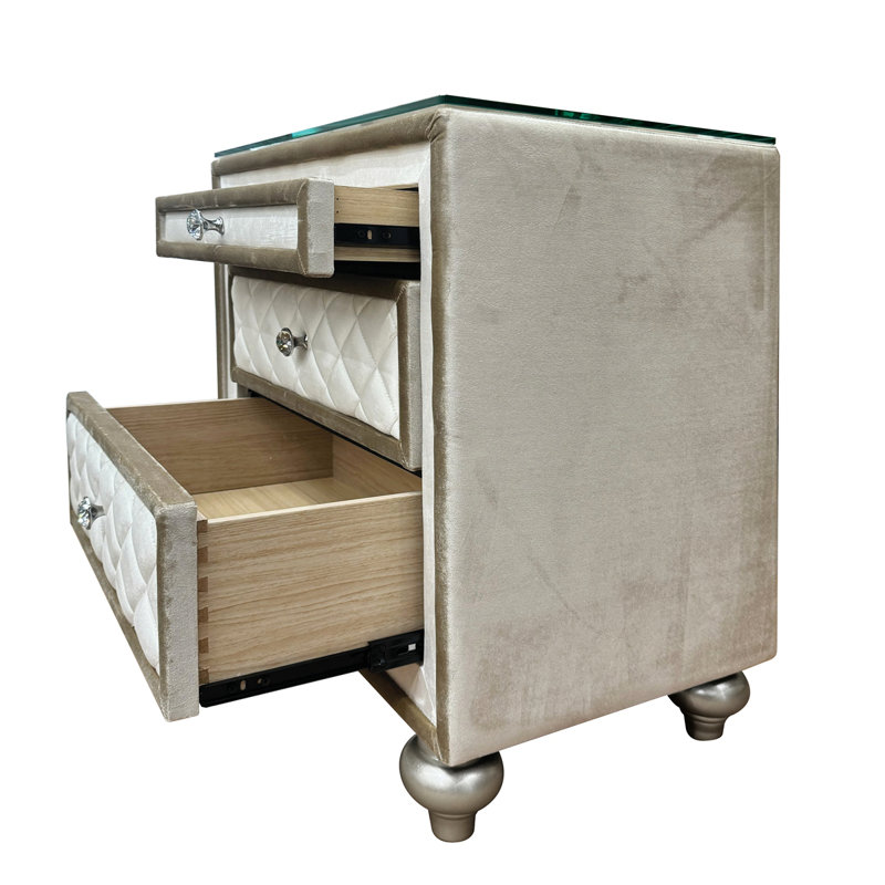 Table de chevet en velours Lucienne
