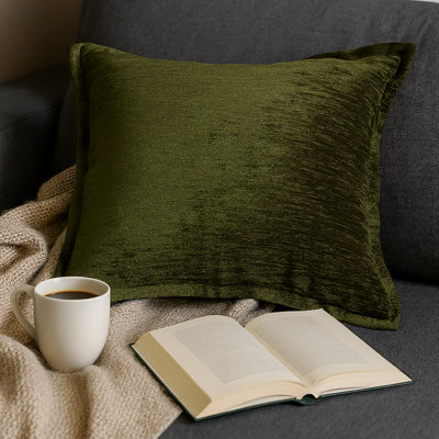 Coussin décoratif en velours - vert forêt foncé avec éclat luxueux et texture riche