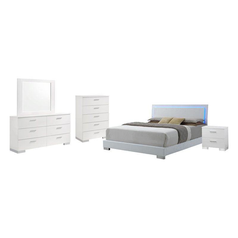 Vyara 5 Piece Bedroom Set in Glossy White, California King