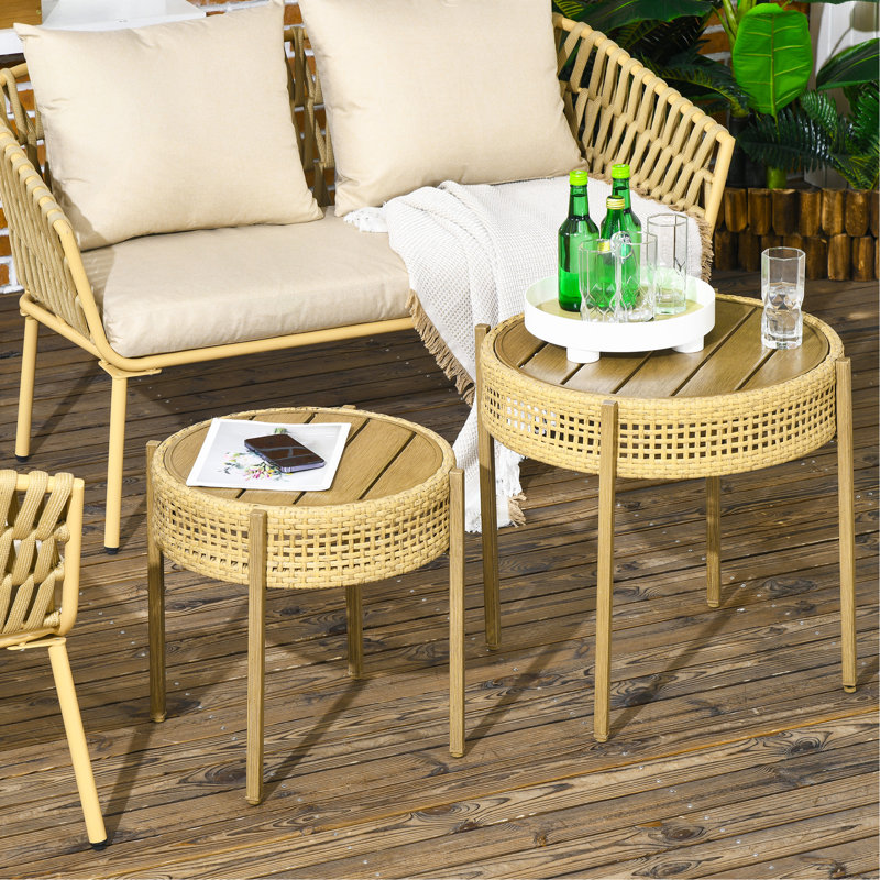 Ensemble de 2 tables de patio en osier